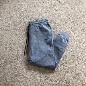 Nike tech fleece sweatpants/joggers